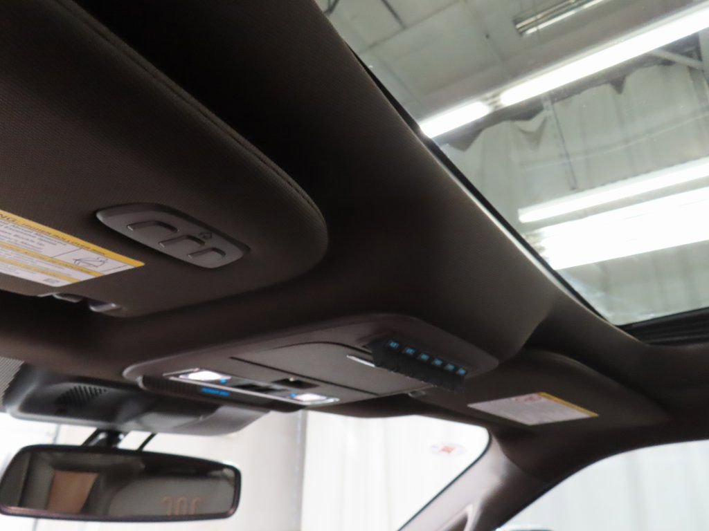 Used 2025 Ford F450 King Ranch w/ Chrome Package AWD/4WD image 34