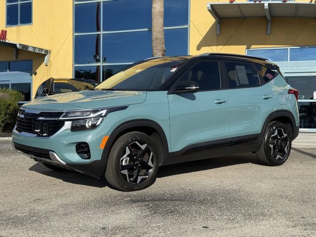 Certified 2025 Kia Seltos S FWD image 2