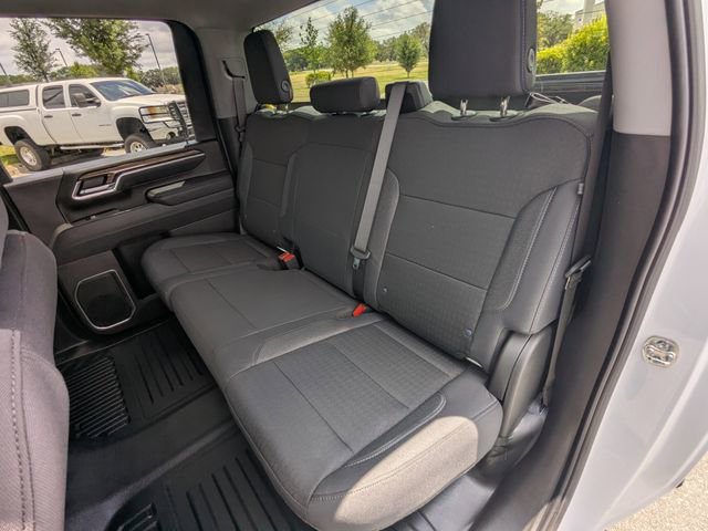 Used 2025 Chevrolet Silverado 3500 LT w/ Safety Package AWD/4WD image 11