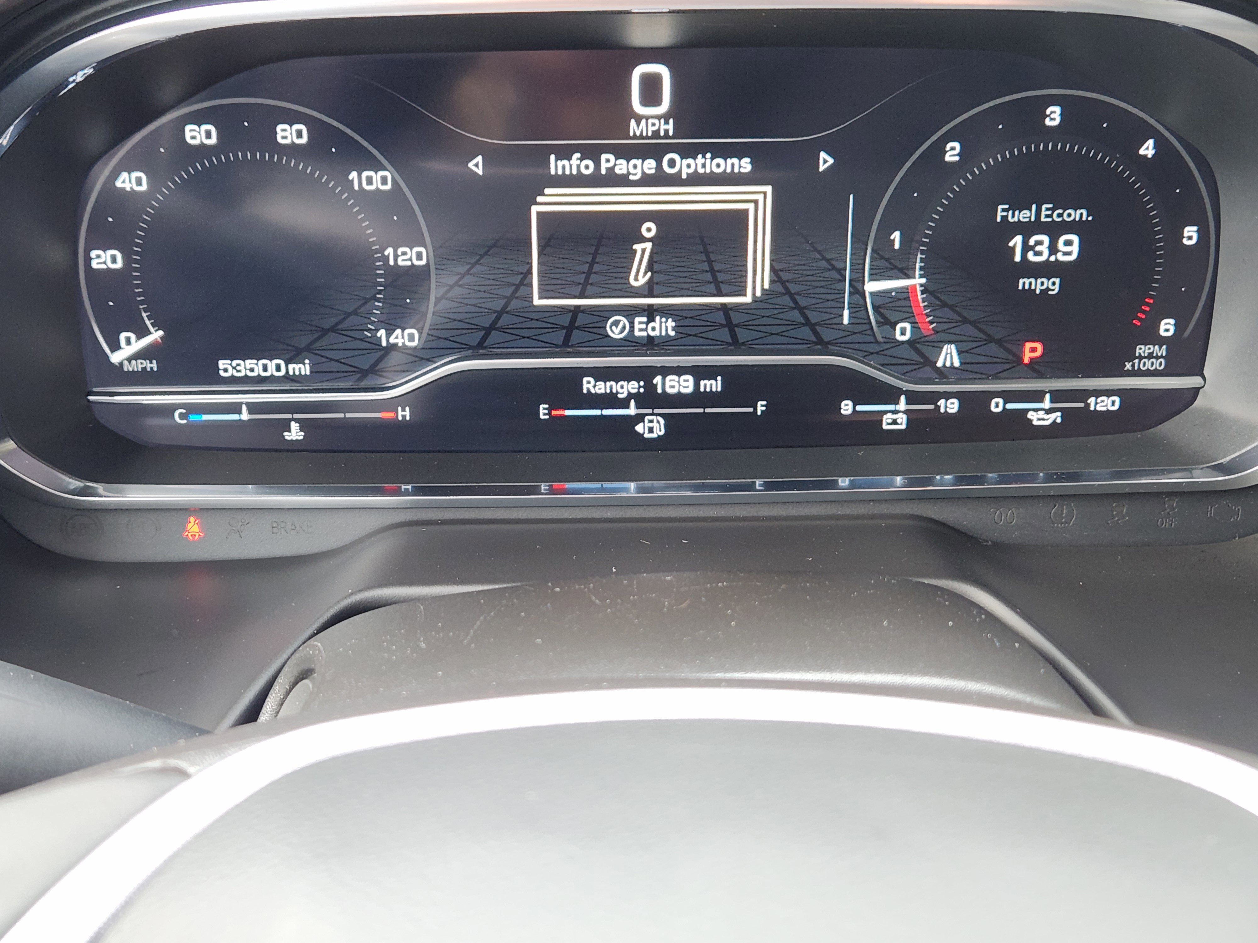 Used 2024 GMC Yukon XL SLT image 16