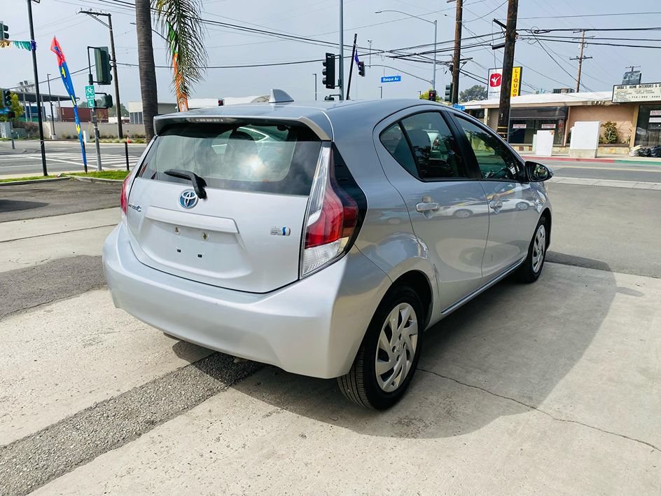 Used 2015 Toyota Prius C One FWD image 13