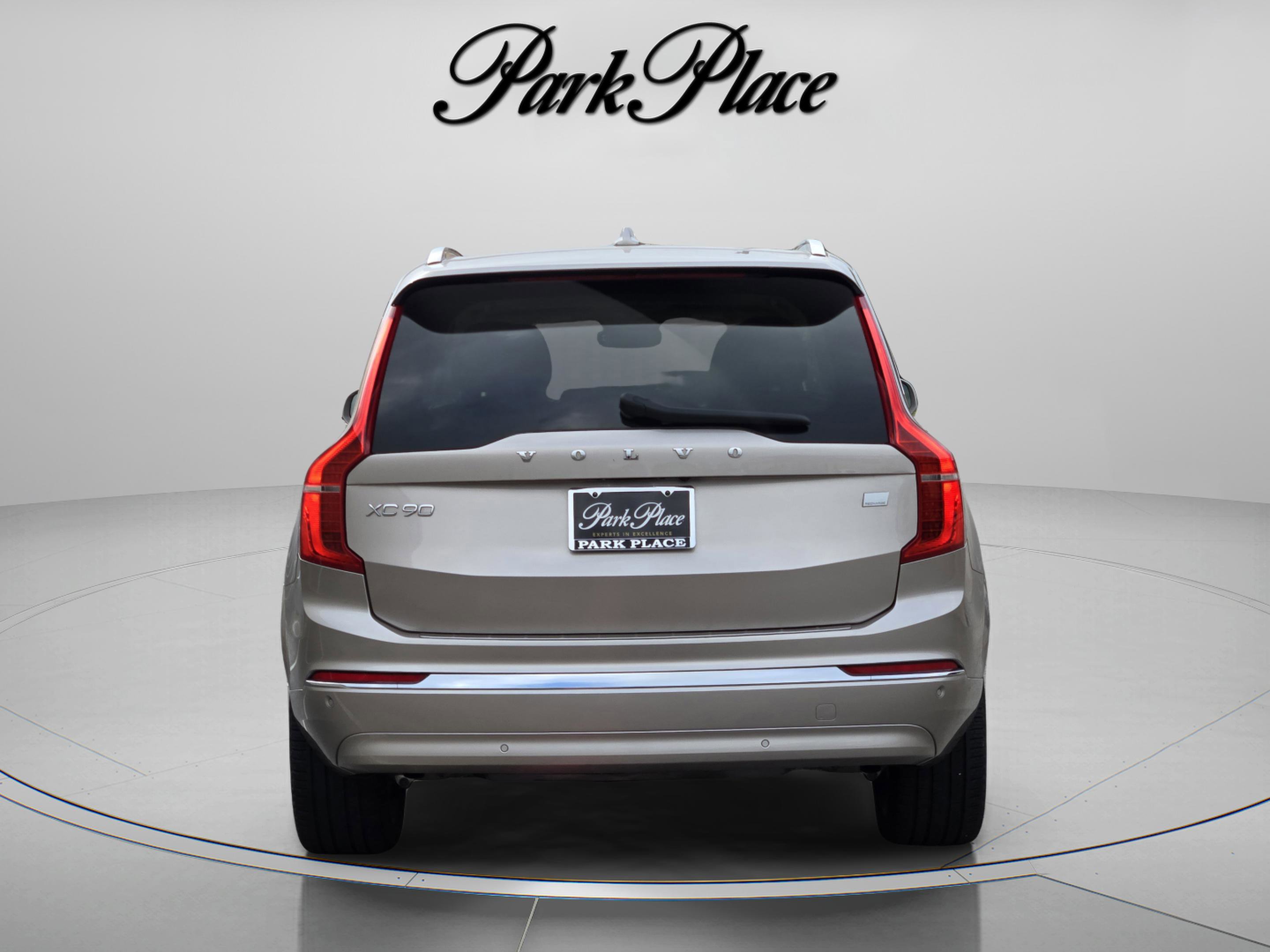 Used 2023 Volvo XC90 T8 Plus w/ Protection Package Premier AWD/4WD image 4