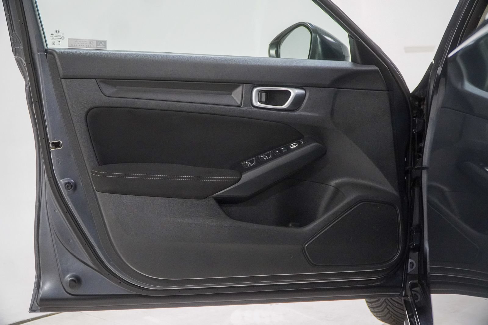 Used 2023 Honda Civic LX image 17