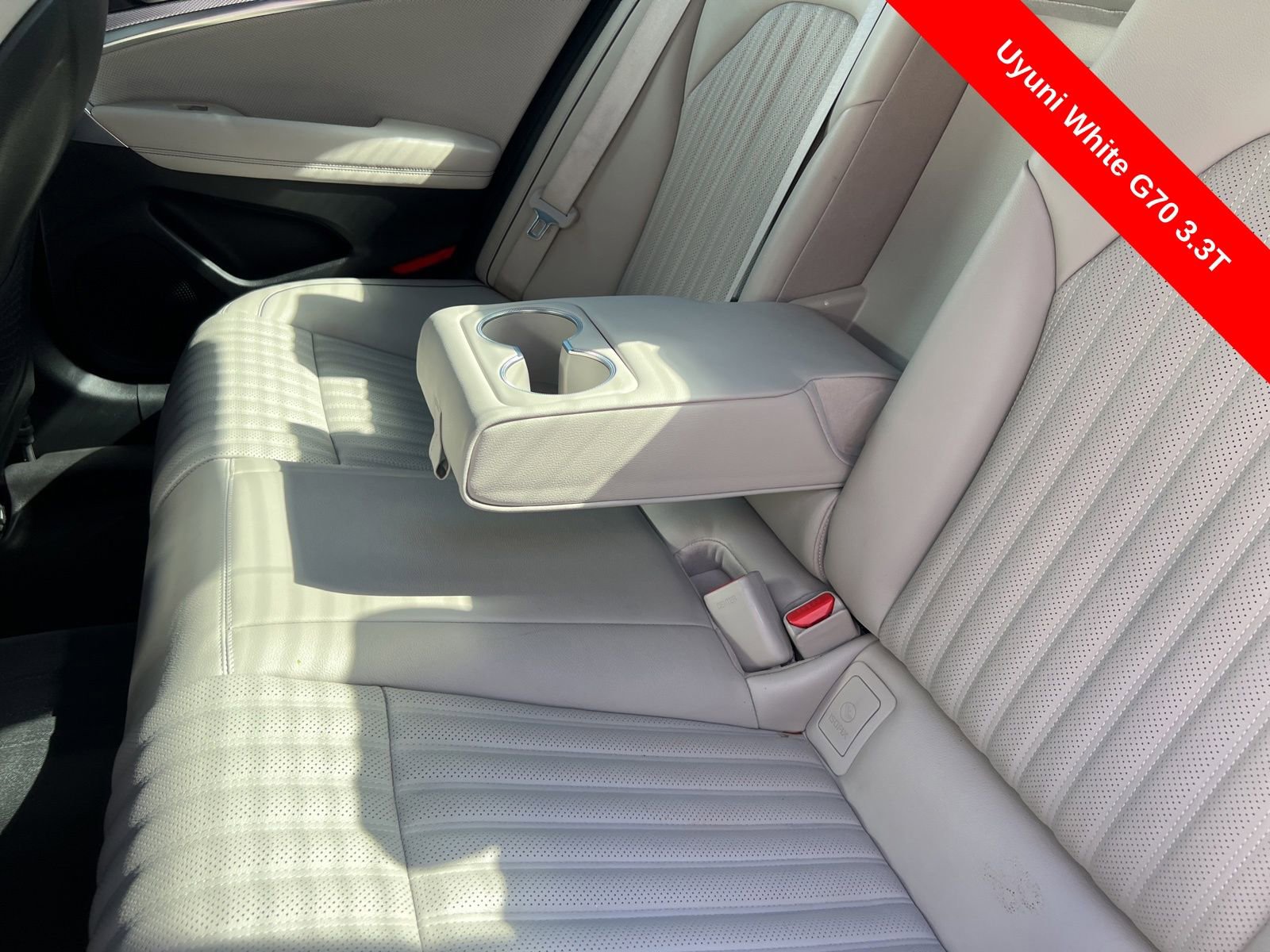 Used 2022 Genesis G70 3.3T image 21