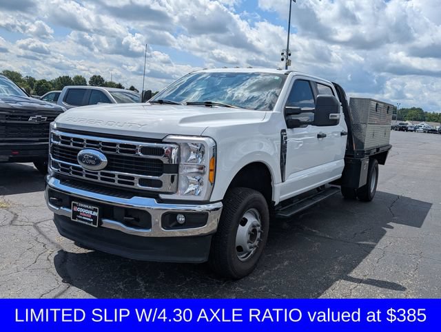 Used 2023 Ford F350 XL w/ Snow Plow Prep Package AWD/4WD image 4