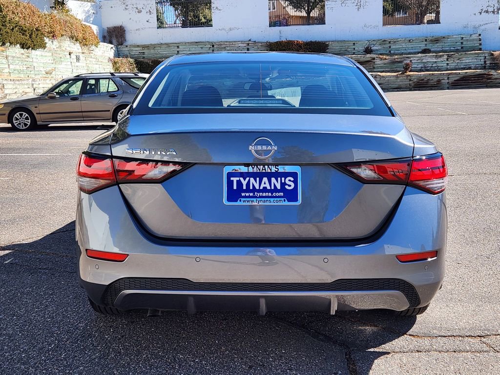 Used 2025 Nissan Sentra S image 4