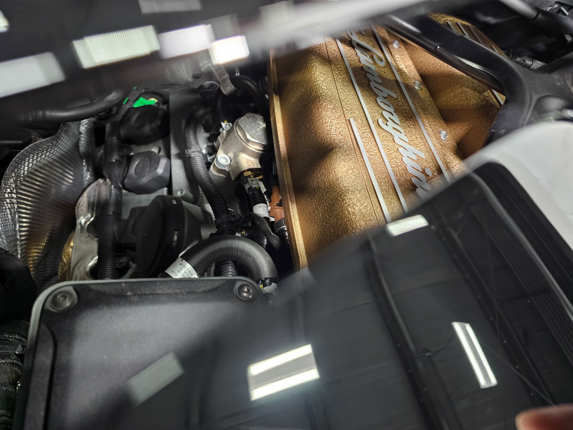 Used 2023 Lamborghini Huracan STO RWD image 27