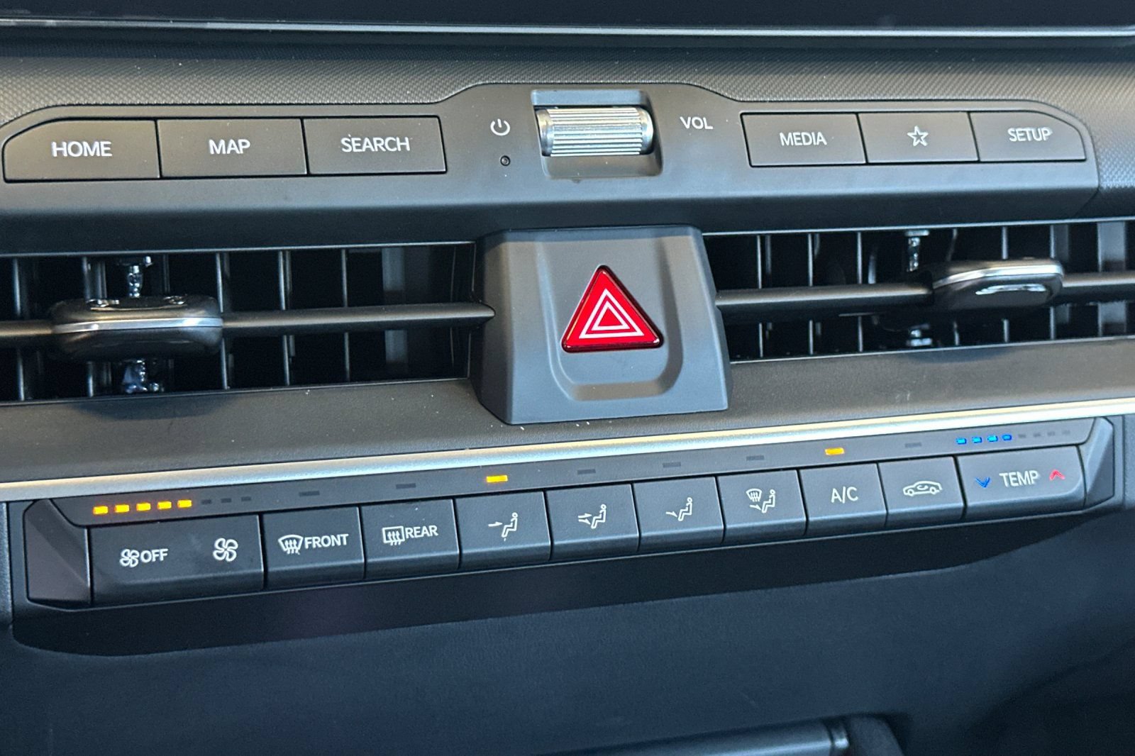 New 2026 Kia K4 FWD image 19