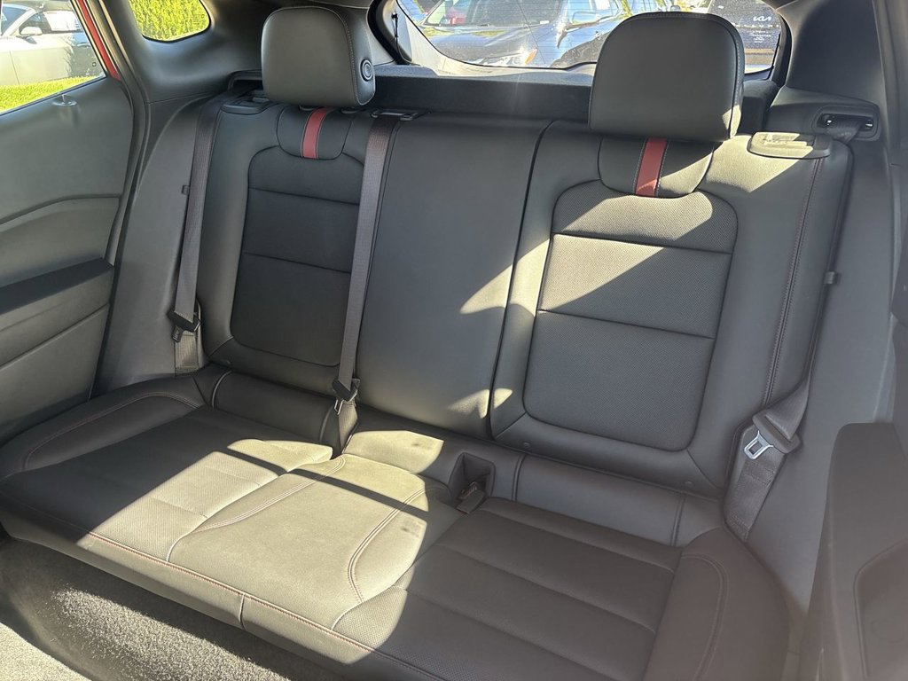 Certified 2024 Chevrolet Trax RS FWD image 30