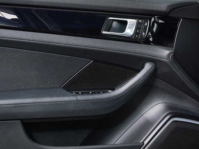 Certified 2023 Porsche Panamera RWD image 6