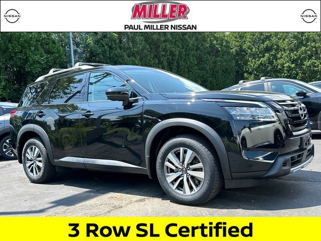 Certified 2023 Nissan Pathfinder SL w/ Black Appearance Package