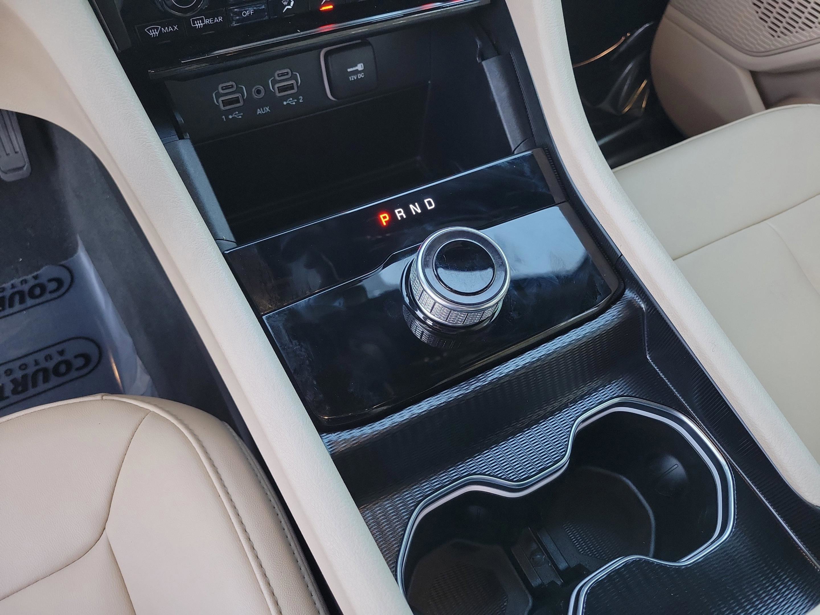 Used 2025 Jeep Grand Cherokee L Limited RWD image 23