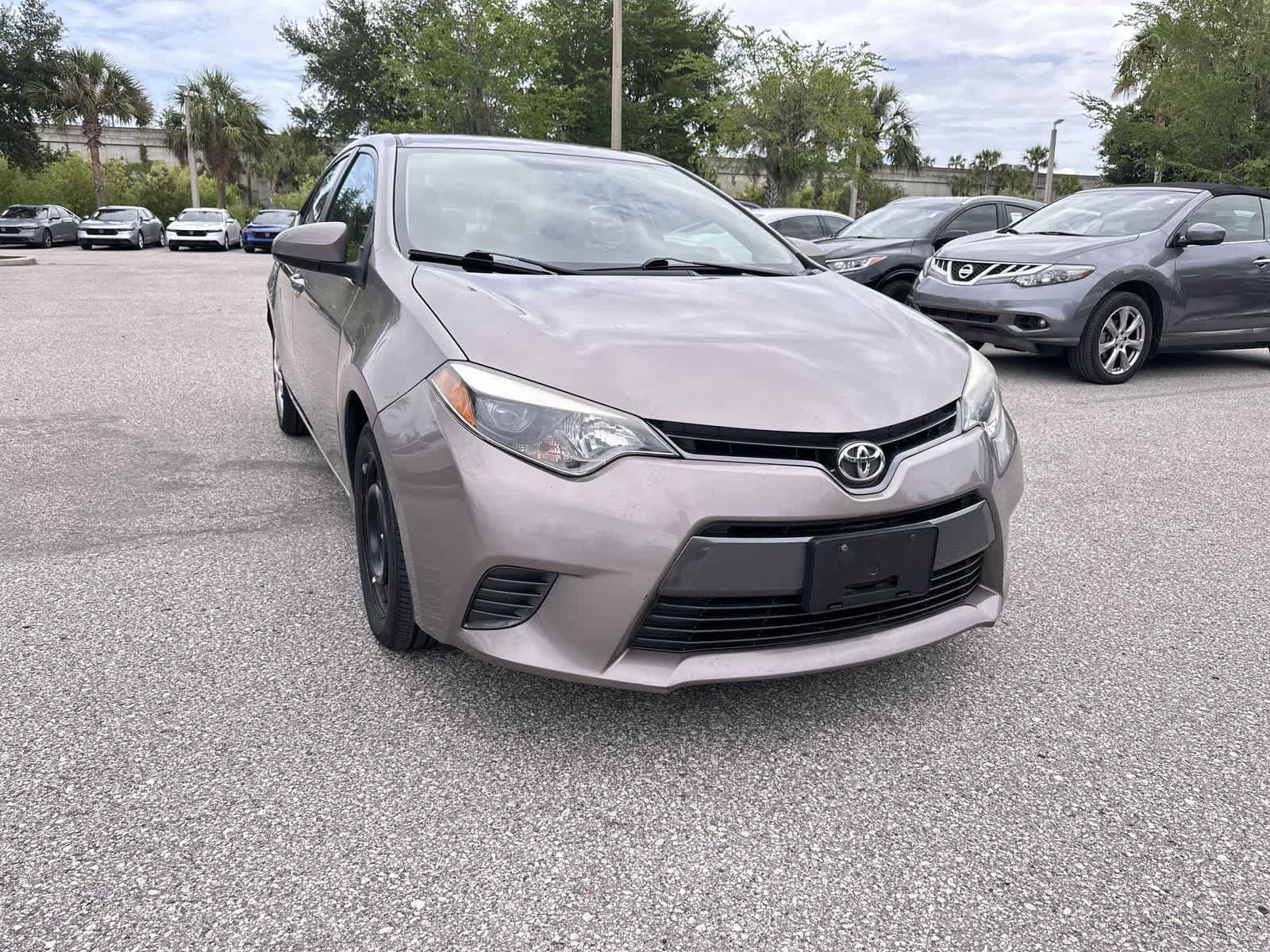 Used 2015 Toyota Corolla LE FWD image 8