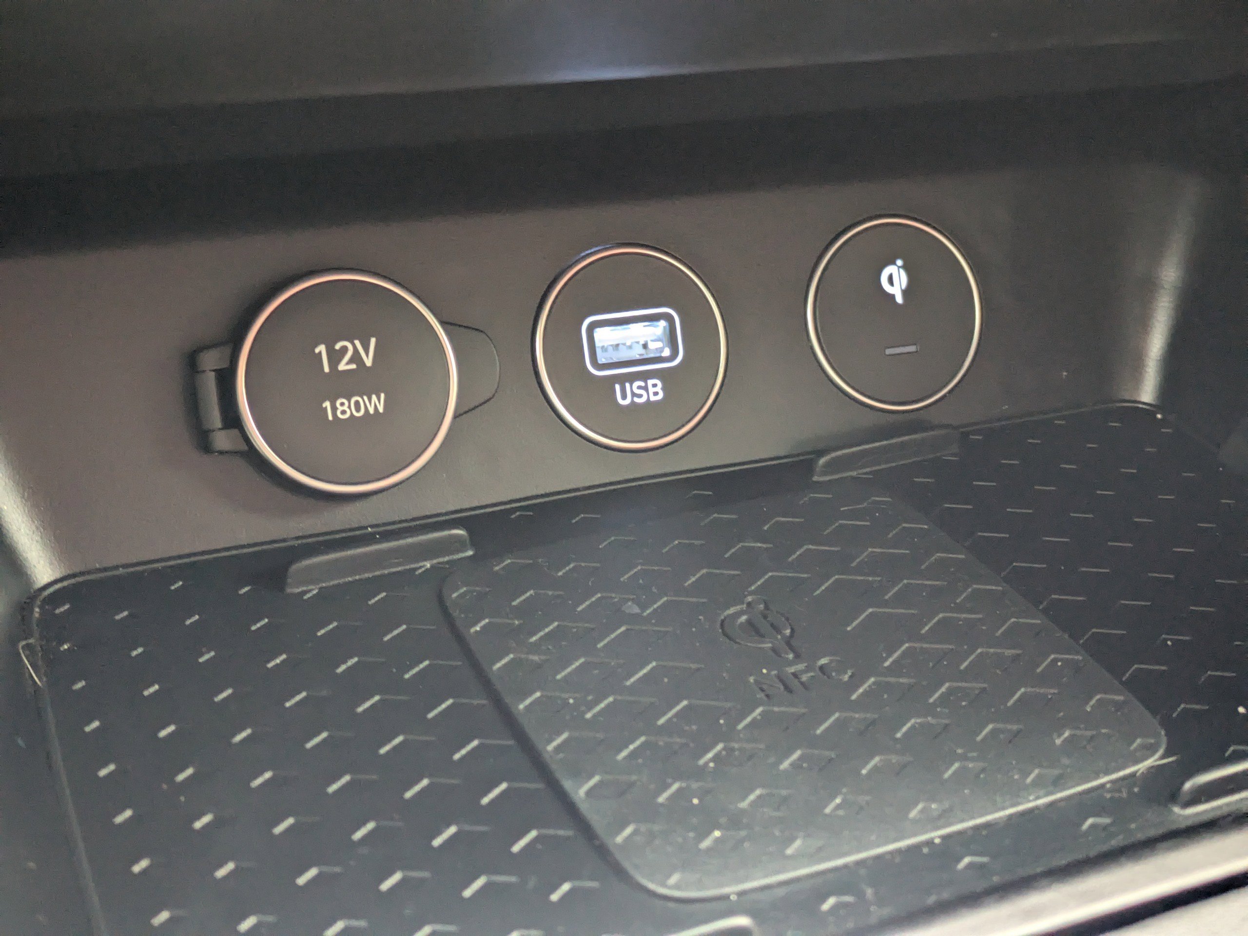 Used 2024 Genesis G70 3.3T Advanced image 26