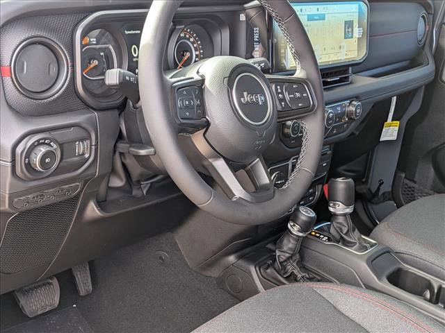 New 2026 Jeep Wrangler Unlimited Rubicon w/ Xtreme 35 Tire Package AWD/4WD video 3