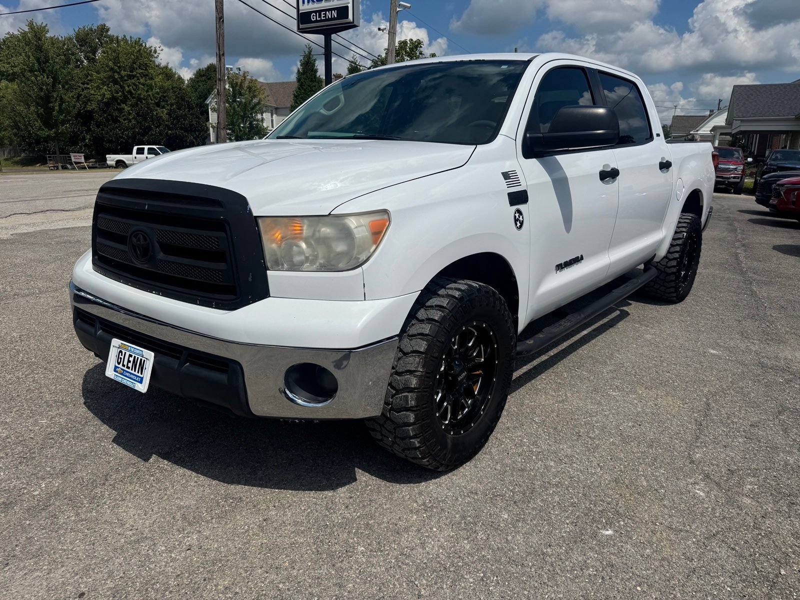 Used 2012 Toyota Tundra 2WD CrewMax w/ SR5 Pkg image 2