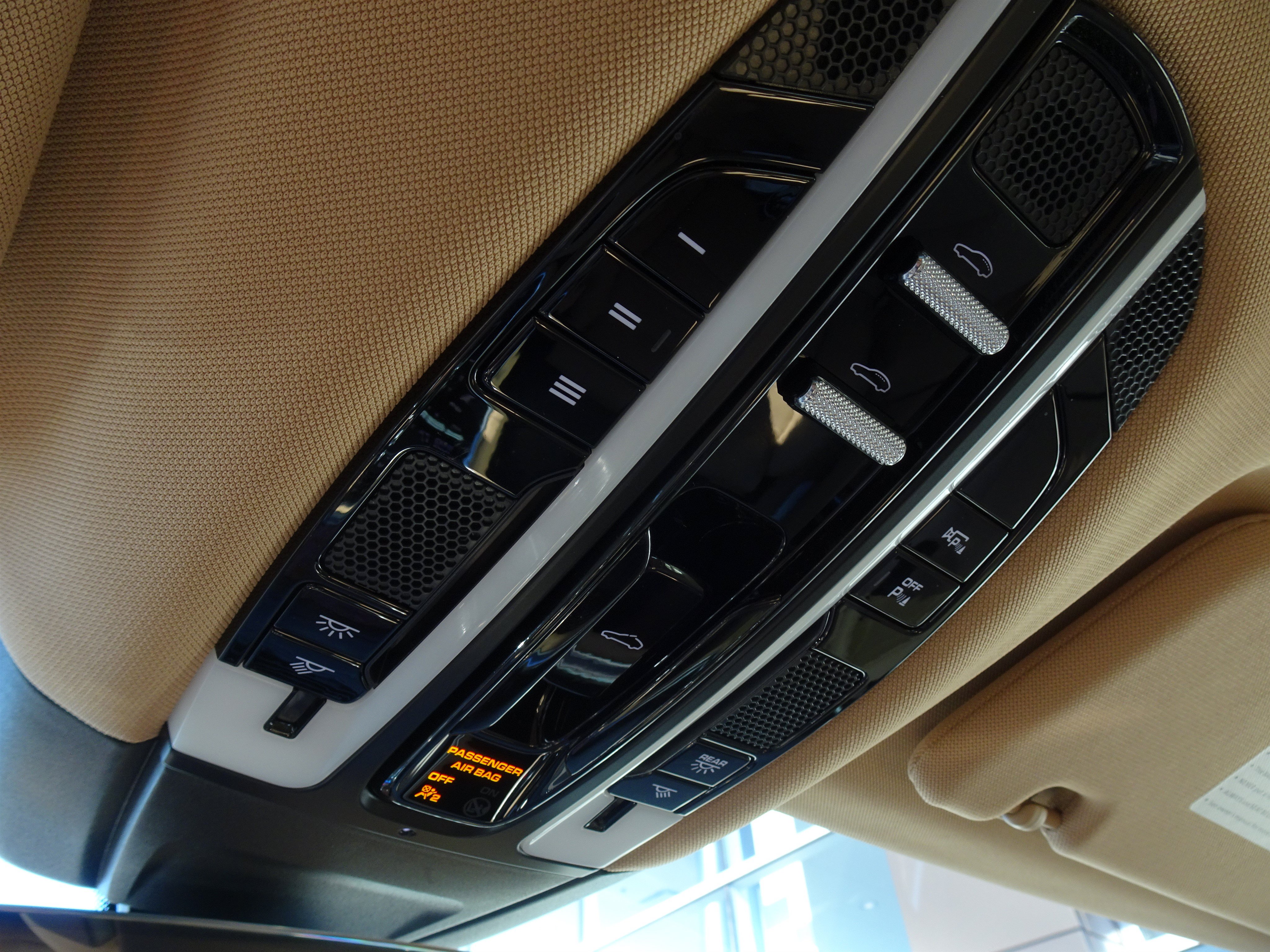Used 2021 Porsche Panamera 4S AWD/4WD image 25