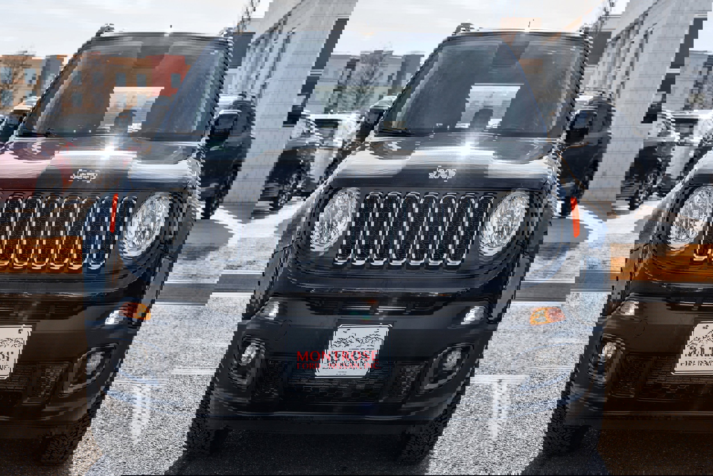 Used 2018 Jeep Renegade Latitude w/ Cold Weather Group image 2