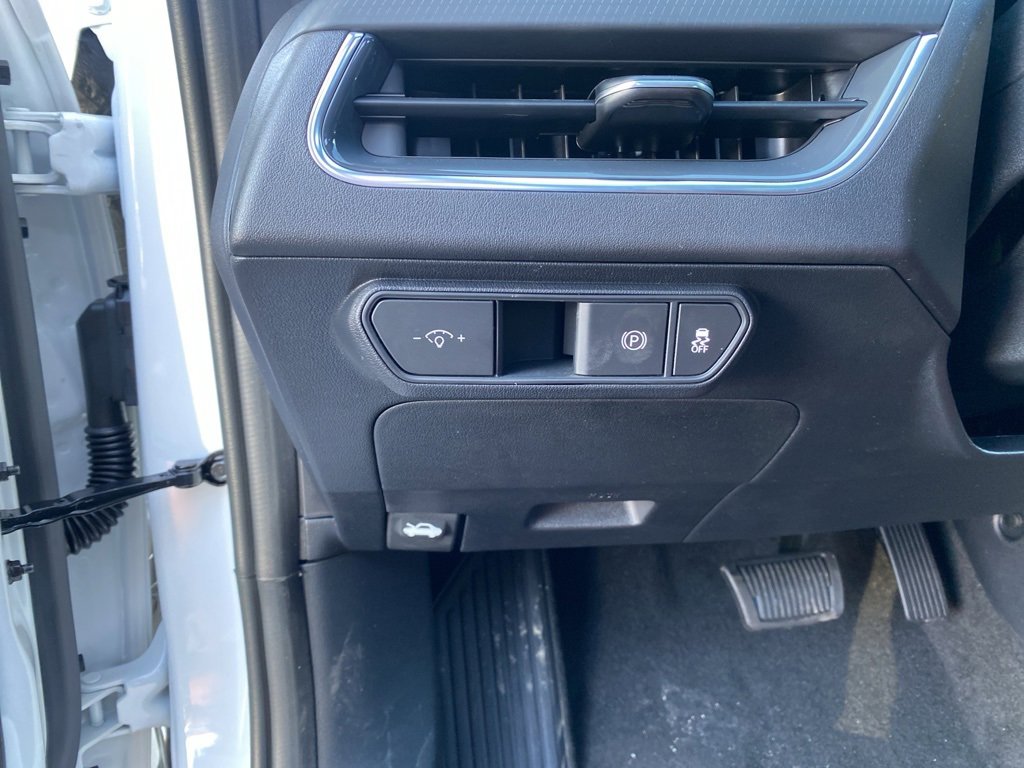 New 2025 Kia K4 GT-Line image 12