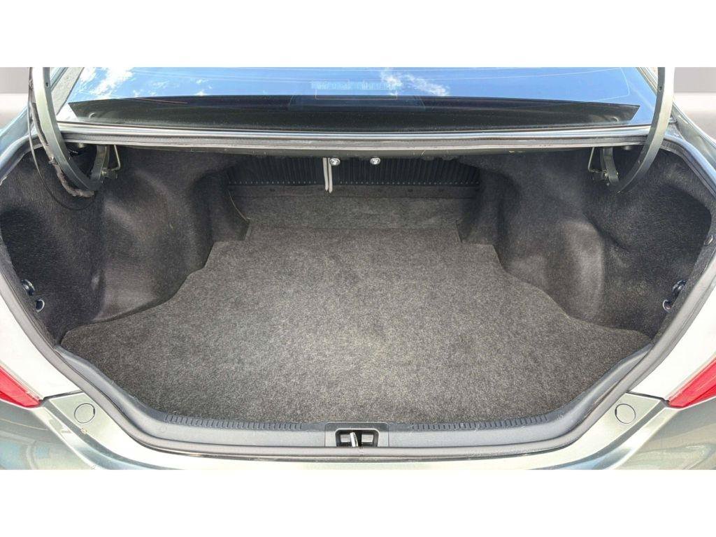 Used 2013 Toyota Camry LE FWD image 28
