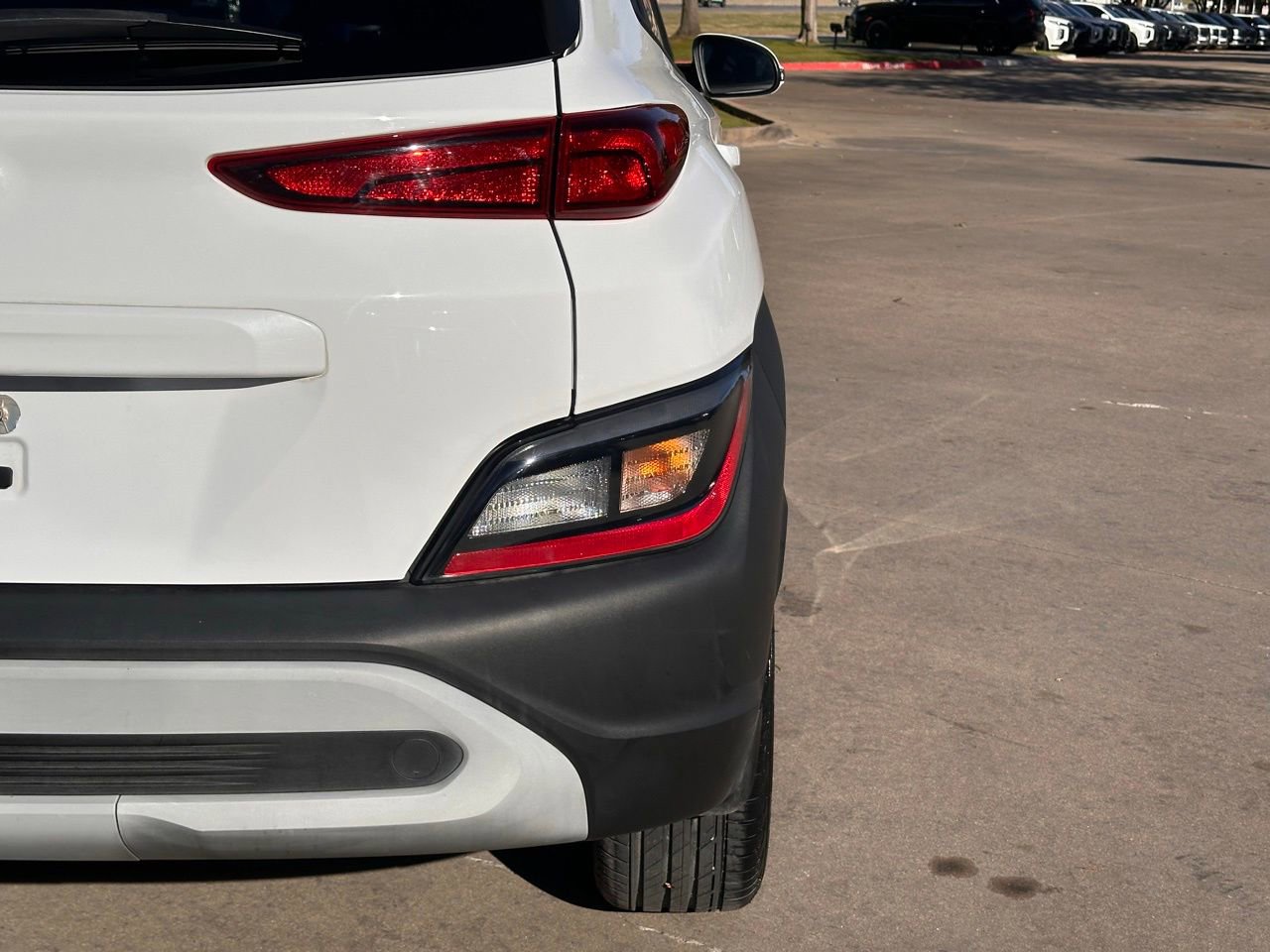 Used 2022 Hyundai Kona SEL w/ Convenience Package image 12