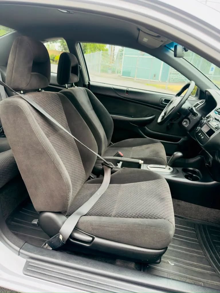 Used 2004 Honda Civic HX image 11