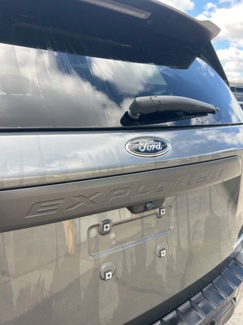 Used 2023 Ford Explorer Timberline w/ Timberline Technology Package AWD/4WD image 19