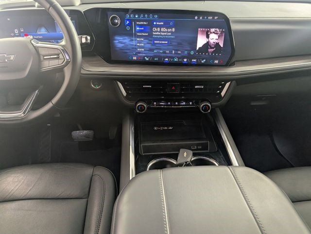 Certified 2025 Chevrolet Suburban Z71 image 23