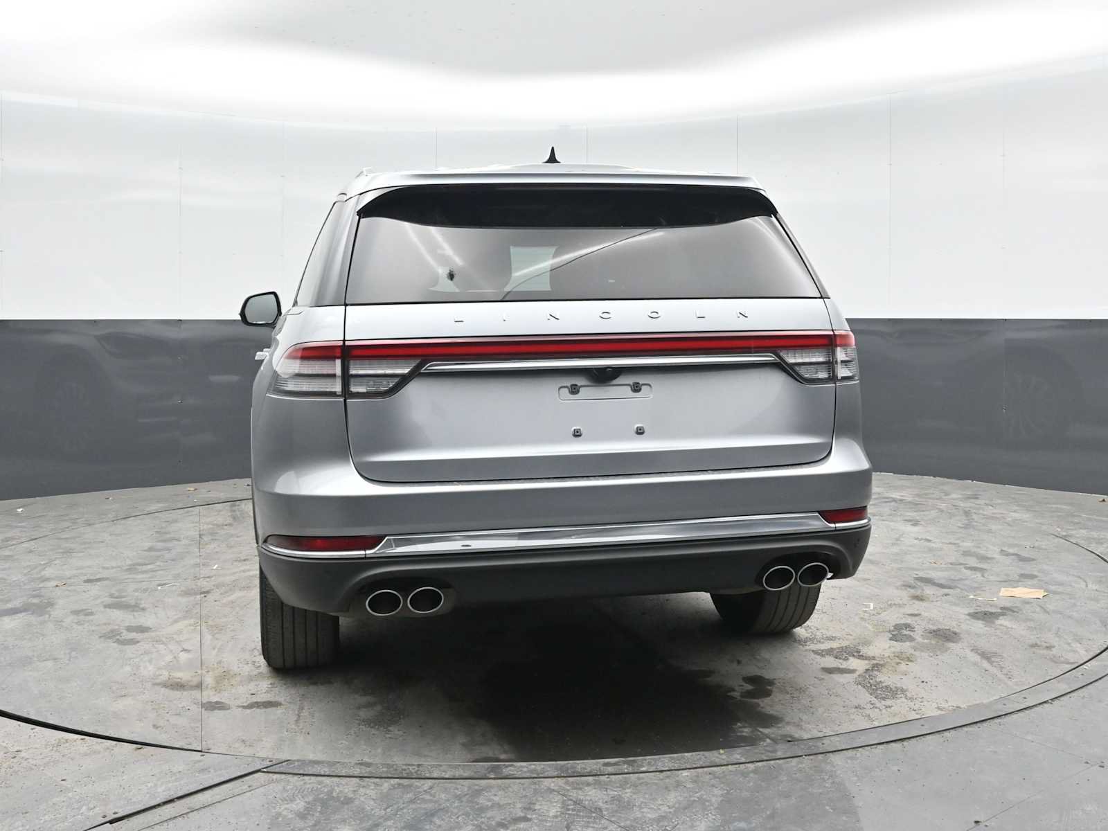 Used 2023 Lincoln Aviator AWD w/ Premium Package image 10