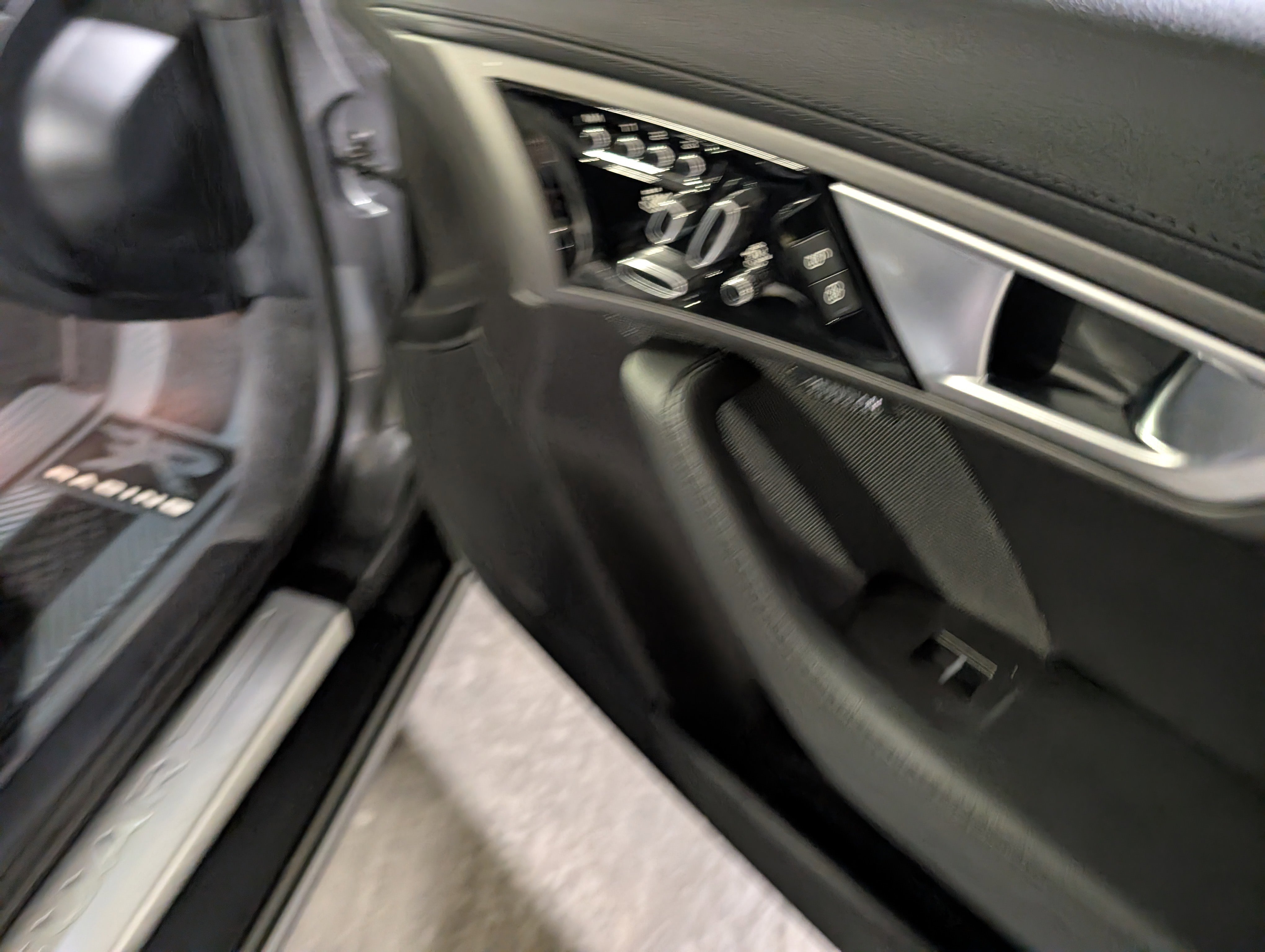 Used 2016 Jaguar F-TYPE Convertible image 31