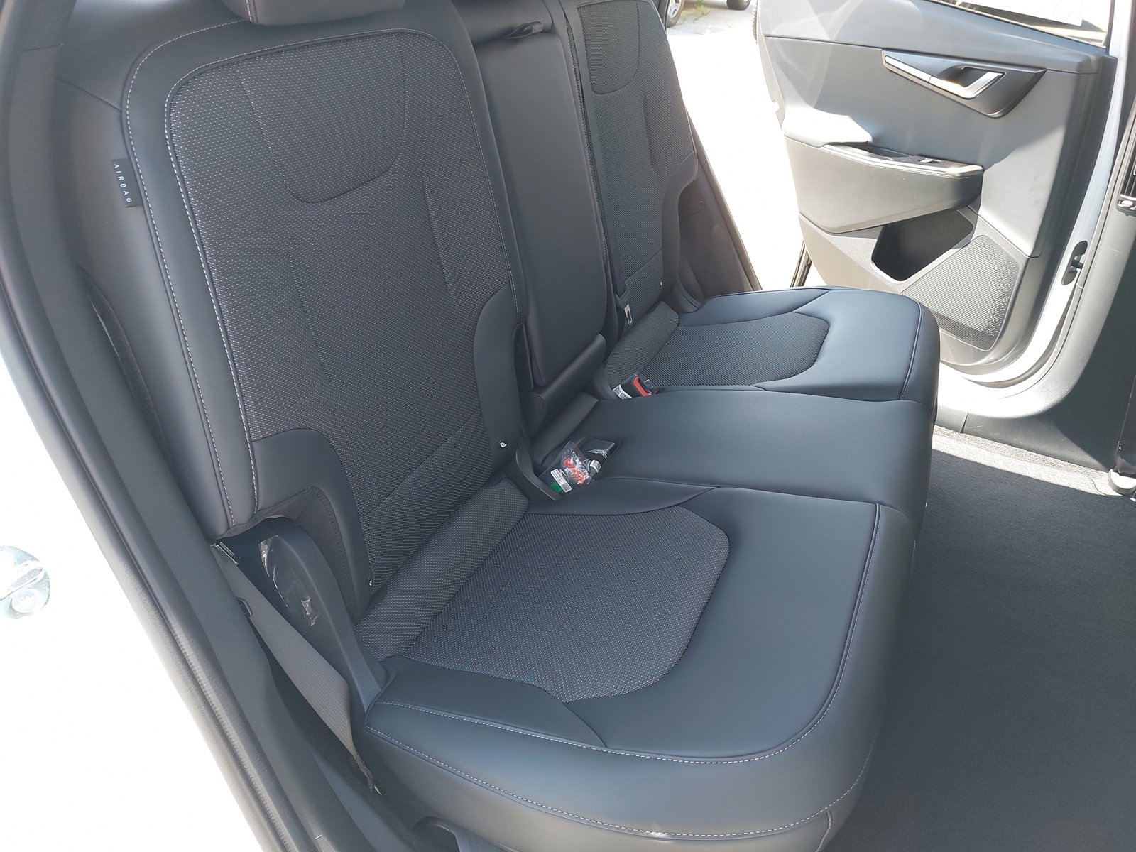 New 2025 Kia EV6 Light w/ Light LR Technology Package image 11