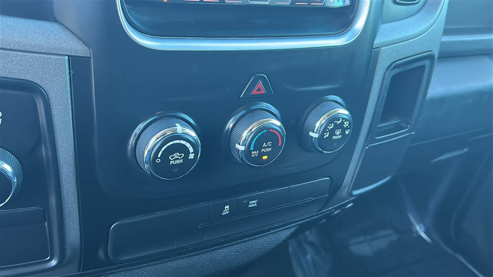 Used 2015 RAM 1500 Tradesman w/ Popular Equipment Group AWD/4WD image 14