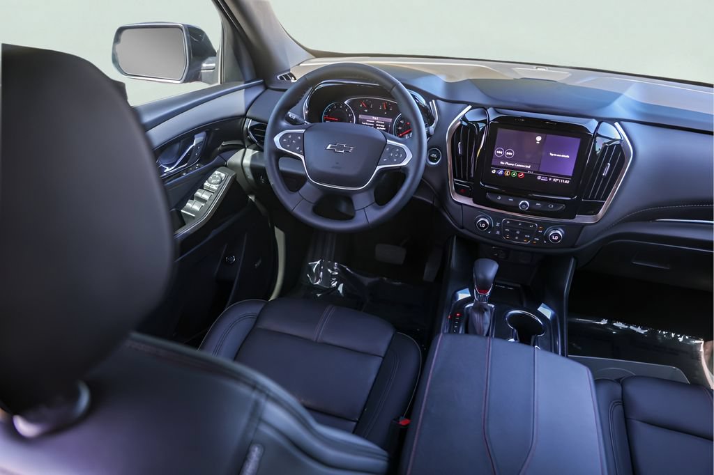 Used 2023 Chevrolet Traverse RS FWD image 29