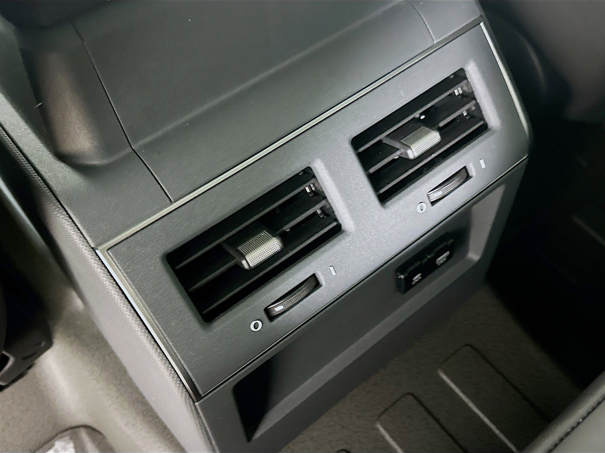 New 2025 INEOS Grenadier Fieldmaster Edition image 37