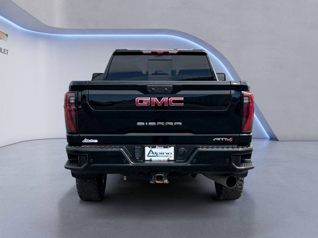 Used 2024 GMC Sierra 2500 AT4 w/ AT4 Premium Plus Package AWD/4WD image 4