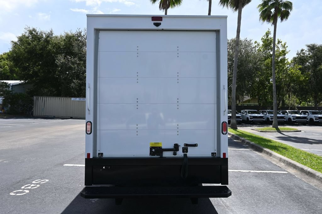 New 2025 Chevrolet Express 3500 w/ Power Convenience Package RWD image 4