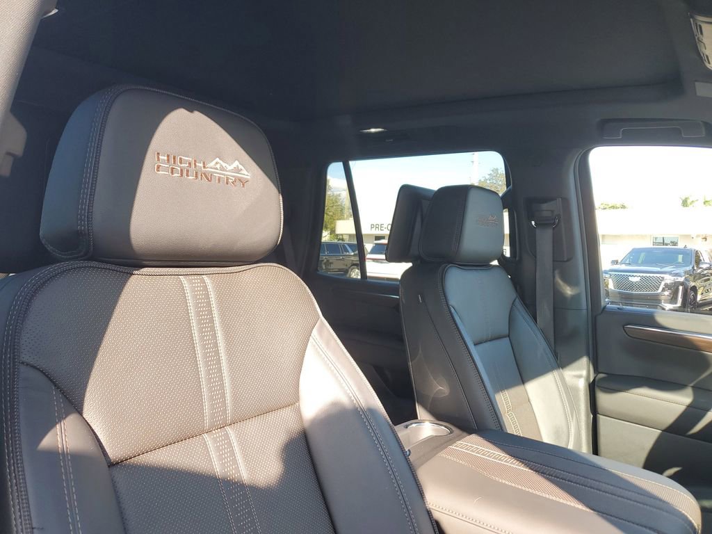 Used 2025 Chevrolet Tahoe High Country image 23