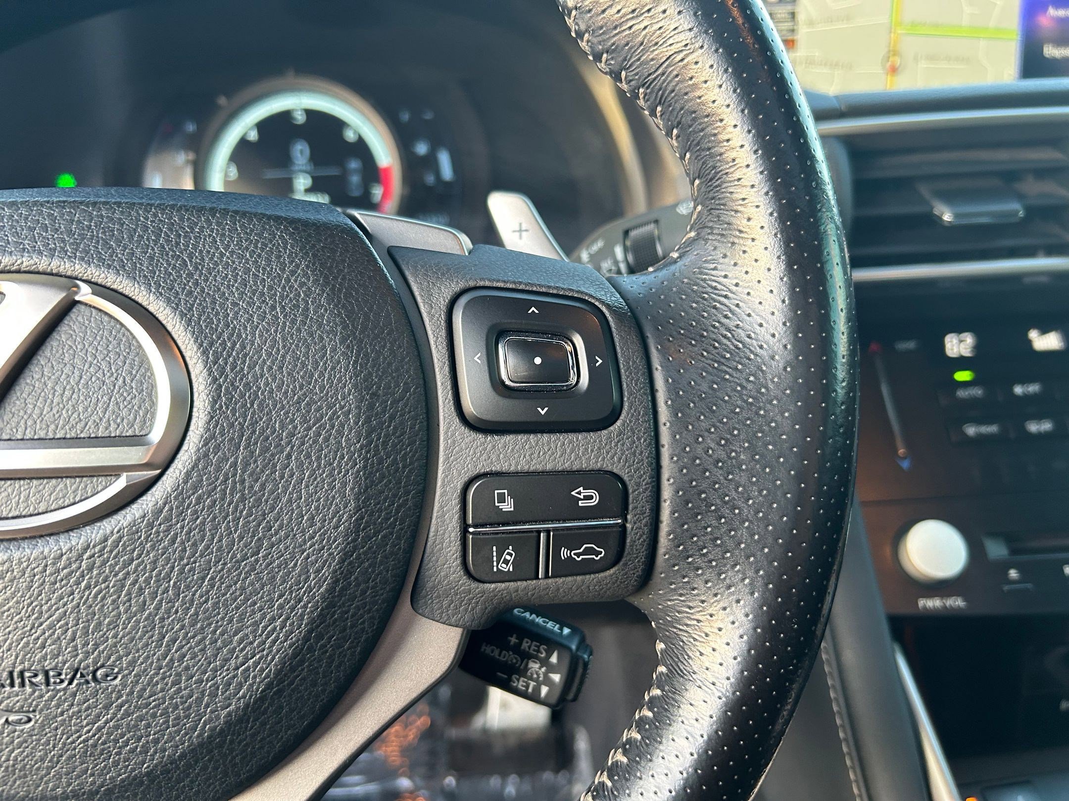 Used 2017 Lexus IS 350 F Sport w/ F Sport Package image 13