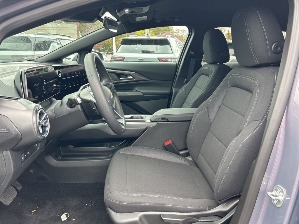 New 2026 Chevrolet Equinox EV LT image 12