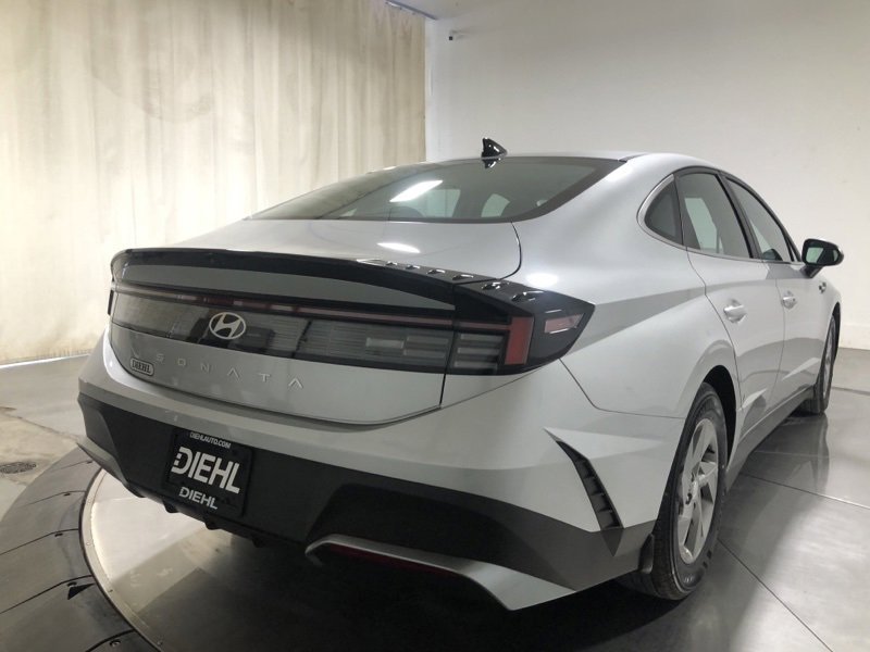Used 2025 Hyundai Sonata SE image 7