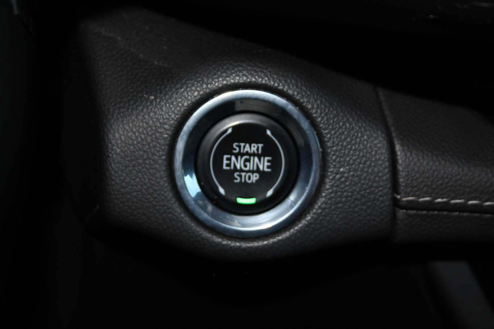 Used 2023 Buick Envision Avenir AWD/4WD image 45