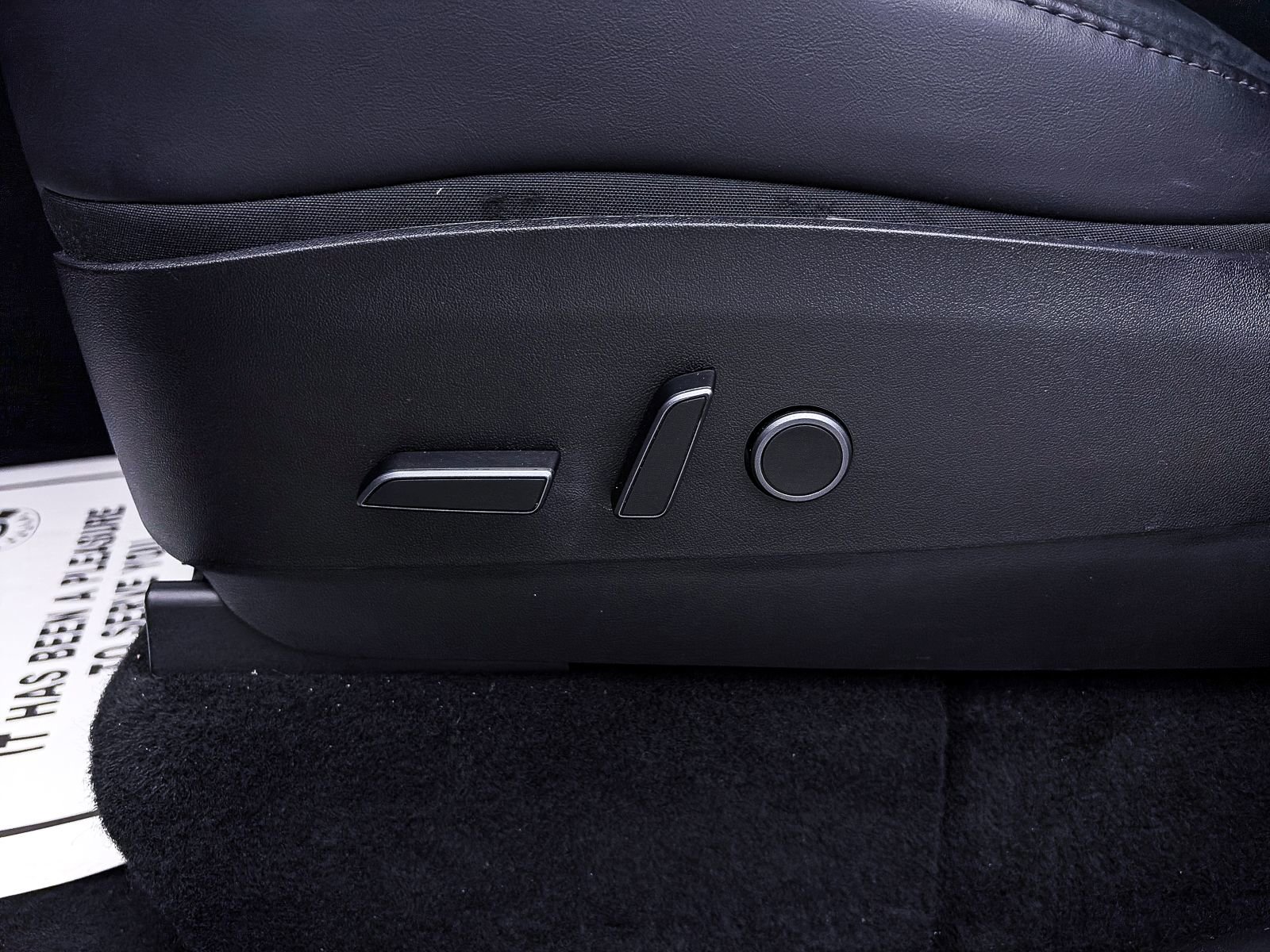 Used 2023 Tesla Model Y Performance image 17