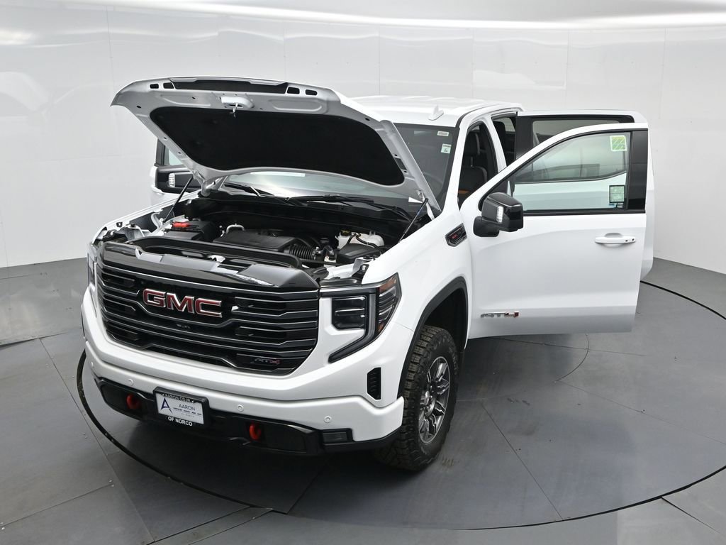 Used 2025 GMC Sierra 1500 AT4 image 33