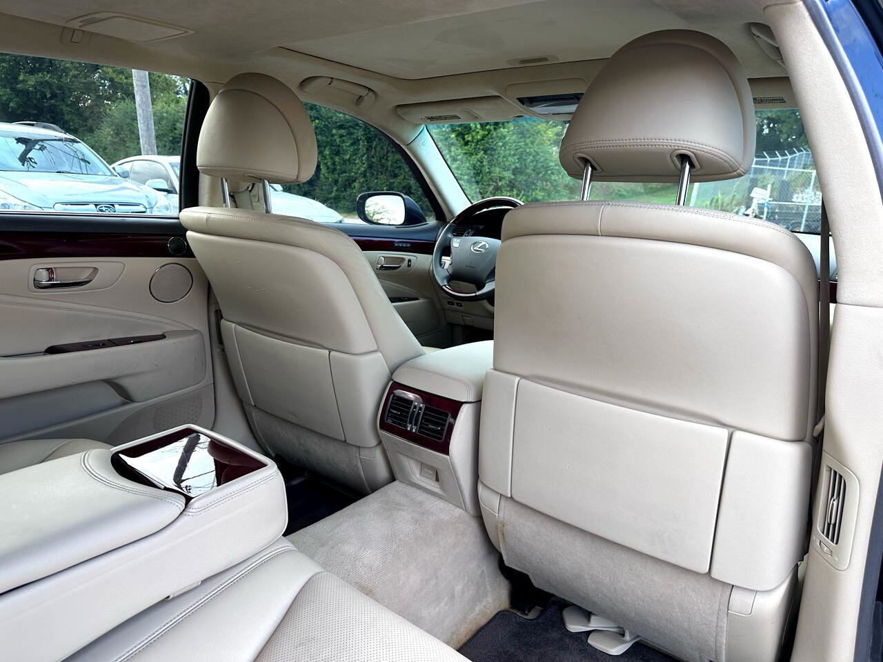 Used 2010 Lexus LS 460 L image 35