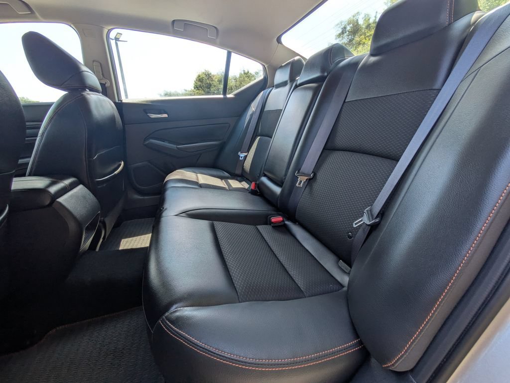 Used 2019 Nissan Altima 2.5 SR w/ SR Premium Package FWD image 12