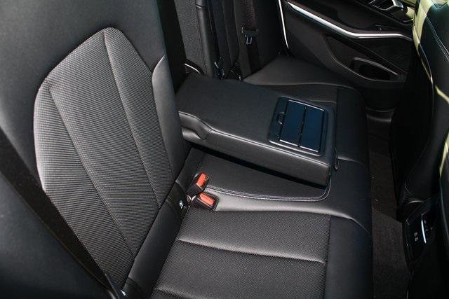Used 2025 BMW 330i xDrive Sedan image 8