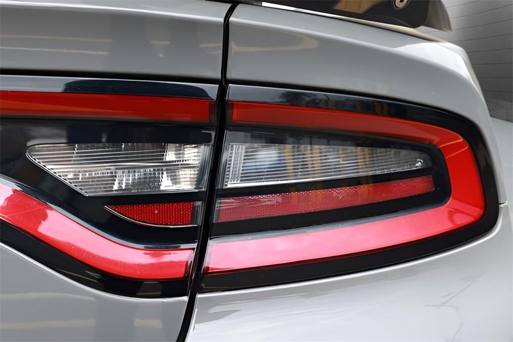 Used 2018 Dodge Charger R/T image 38