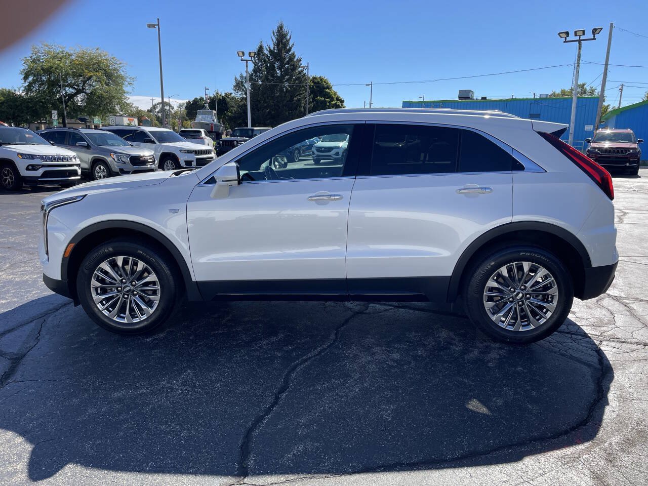 Used 2025 Cadillac XT4 Premium Luxury AWD/4WD image 9