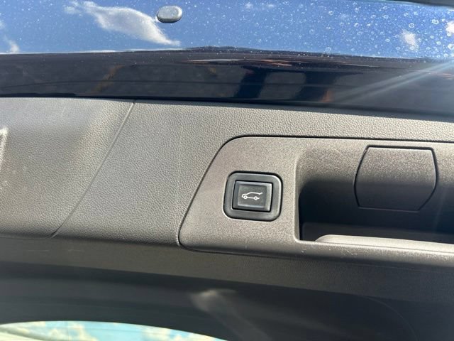Used 2021 Buick Envision Essence FWD image 22