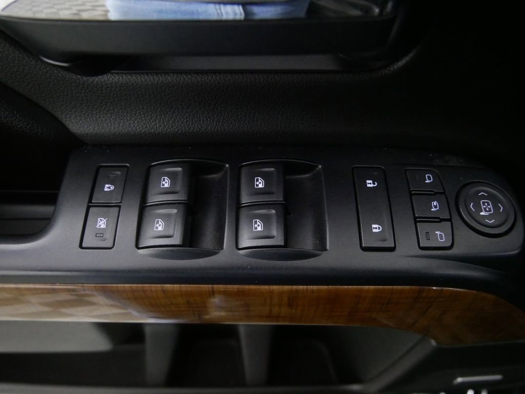 Used 2014 GMC Sierra 1500 SLT w/ SLT Crew Cab Value Package image 14